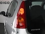 Peugeot 107 1.0-12V Urban Move | Airco | Radio/AUX/CD-speler  | Elektrische ramen |