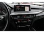 BMW X6 M / NL Auto! / Full option! / Trekhaak / Schuifdak / 360Camera / Carbon intr. / B&O / Softclose / Leder / 21'' / Standkachel / Entertainment System / Luchtvering / Stoelventilatie