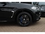 BMW X6 M / NL Auto! / Full option! / Trekhaak / Schuifdak / 360Camera / Carbon intr. / B&O / Softclose / Leder / 21'' / Standkachel / Entertainment System / Luchtvering / Stoelventilatie