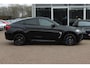 BMW X6 M / NL Auto! / Full option! / Trekhaak / Schuifdak / 360Camera / Carbon intr. / B&O / Softclose / Leder / 21'' / Standkachel / Entertainment System / Luchtvering / Stoelventilatie
