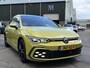 Volkswagen Golf 1.4 eHybrid GTE PHEV 245PK | 32.000 KM! | PANO | HEAD-UP DISPLAY | KEYLESS | IQ LED MATRIX | WINTERPAKKET | CAMERA | ADAPTIEVE CRUISE CONTROL | DODEHOEKDETECTIE | ALL SEASONS | FULL OPTIONS | RIJKLAAR + 12 MND BOVAG GARANTIE