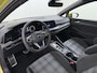 Volkswagen Golf 1.4 eHybrid GTE PHEV 245PK | 32.000 KM! | PANO | HEAD-UP DISPLAY | KEYLESS | IQ LED MATRIX | WINTERPAKKET | CAMERA | ADAPTIEVE CRUISE CONTROL | DODEHOEKDETECTIE | ALL SEASONS | FULL OPTIONS | RIJKLAAR + 12 MND BOVAG GARANTIE