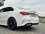 Mercedes-Benz A-klasse 200 AMG CARPLAY+EL TREKHAAK 19INCHNL AUTO