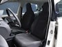 Volkswagen Up! 1.0 take up! BlueMotion Sport (AIRCO,START/STOP SYSTEEM,WHITE EDITION,SPORTSTOELEN,NETTE STAAT,NIEUWE APK)