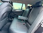 BMW 5-Serie Touring 530e Business Edition Plus, Trekhaak, Camera, Leder, LED