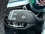 BMW 5-Serie Touring 530e Business Edition Plus, Trekhaak, Camera, Leder, LED