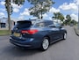 Ford Focus Wagon 1.0i EcoBoost Hybrid Titanium X Business 6-Bak 125 PK. Nieuwe auto en zeer zuinig !!! Open panoramadak !! Zeker een kansje deze auto !