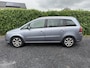 Opel Zafira 1.8 Cosmo Automaat | Cruise Control | Autom. Airco | LMV | Elekt. Ramen | Privacy Glass | Trekhaak | 7 Zitplaatsen | Half Leer | Nieuwe APK!