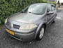 Renault Megane Grand Tour 1.6-16V Privilège Luxe | Autom. Airco | Cruise Control | LMV | Elekt. Ramen | Trekhaak | Nieuwe APK!