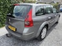 Renault Megane Grand Tour 1.6-16V Privilège Luxe | Autom. Airco | Cruise Control | LMV | Elekt. Ramen | Trekhaak | Nieuwe APK!