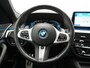 BMW 5-Serie Touring 530e M Sport PHEV 293pk Dealer O.H. | Trekhaak Af Fabriek | Panodak | Head Up | Adaptive Cruise | Camera | Lederen Sportstoelen Memory & Verwarmd | Sfeerverlichting | Blis | Stuur Verwarmd | Apple Carplay | Navigatie | DAB | Plug In Hybrid |