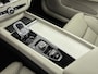 Volvo XC60 T8 Recharge Ultra Bright Excecutive | 21" | Luchtvering | Geventileerd Nappa | Massagestoelen | Bowers & Wilkins | Gelaagd & Getint Glas | Panoramadak | Head-Up | 360 Camera | Elektr. verst. Stoelen | BLIS | Stoel/Stuur/Achterbankverwarming