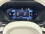 Volvo XC60 T8 Recharge Ultra Bright Excecutive | 21" | Luchtvering | Geventileerd Nappa | Massagestoelen | Bowers & Wilkins | Gelaagd & Getint Glas | Panoramadak | Head-Up | 360 Camera | Elektr. verst. Stoelen | BLIS | Stoel/Stuur/Achterbankverwarming