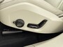 Volvo XC60 T8 Recharge Ultra Bright Excecutive | 21" | Luchtvering | Geventileerd Nappa | Massagestoelen | Bowers & Wilkins | Gelaagd & Getint Glas | Panoramadak | Head-Up | 360 Camera | Elektr. verst. Stoelen | BLIS | Stoel/Stuur/Achterbankverwarming