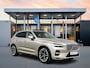 Volvo XC60 T8 Recharge Ultra Bright Excecutive | 21" | Luchtvering | Geventileerd Nappa | Massagestoelen | Bowers & Wilkins | Gelaagd & Getint Glas | Panoramadak | Head-Up | 360 Camera | Elektr. verst. Stoelen | BLIS | Stoel/Stuur/Achterbankverwarming