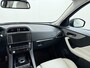 Jaguar F-Pace 2.0 Pure AWD 20d Navigatie | Camera | Trekhaak |