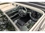 Volvo V60 2.0 T8 Twin Engine AWD Inscription Panoramadak I Leder I Adaptive Cruise I Pilot Assist I Blis I Lane Keeping I Trekhaak