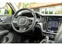 Volvo V60 2.0 T8 Twin Engine AWD Inscription Panoramadak I Leder I Adaptive Cruise I Pilot Assist I Blis I Lane Keeping I Trekhaak
