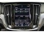 Volvo V60 2.0 T8 Twin Engine AWD Inscription Panoramadak I Leder I Adaptive Cruise I Pilot Assist I Blis I Lane Keeping I Trekhaak