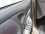 Toyota Yaris 1.0 VVT-i Idols