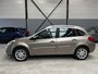 Renault Clio Estate 1.6-16V Dynamique Automaat