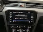 Volkswagen Passat Variant 1.5 TSI 150pk DSG Comfort Business Navigatie Parkeersensoren App-Connect