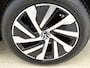 Volkswagen Golf 1.4 eHybrid Style | APPLE CARPLAY | ANDROID AUTO | DODEHOEKSENSOREN | ACHTERUITRIJCAMERA | ERGO-ACTIVE BESTUURDERSSTOEL | PARKEERSENSOREN | ADAPTIVE CRUISE CONTROL | SFEERVERLICHTING | DAB RADIO |