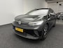Volkswagen ID.4 Pro 77 kWh SOH 92,9% | Warmtepomp | Trekhaak | 360° Camera | Navigatie | Carplay&Android | Stuur/Stoelverwarming