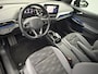 Volkswagen ID.4 Pro 77 kWh SOH 92,9% | Warmtepomp | Trekhaak | 360° Camera | Navigatie | Carplay&Android | Stuur/Stoelverwarming