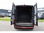 Mercedes-Benz Sprinter 317 1.9 CDI L2H1 RWD Black Edition Adaptieve Cruise, Camera, LED, Carplay, 3500kg Trekhaak, Stoelverwarming, Standkachel, Softclose, Automaat, Uniek!