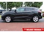 Nissan Qashqai 1.2 N-Connecta Automaat, Trekhaak, Pdc voor + achter + camera, Cruise, Clima, Donker glas, Stoelverwarming, All season banden
