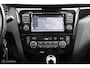 Nissan Qashqai 1.2 N-Connecta Automaat, Trekhaak, Pdc voor + achter + camera, Cruise, Clima, Donker glas, Stoelverwarming, All season banden