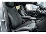 BMW IX2 eDrive20 67 kWh M Sport Edition 204 PK | Trekhaak | Panoramadak | Harman Kardon | Head-up | Elektrische stoelen |