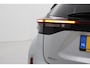 Toyota Yaris Cross 1.5 Hybrid 115 First Edition | Dodehoek detectie | Stoel-/stuurverwarming | Verwarmbare voorruit | Adaptive Cruise | Parkeersensoren voor/achter | Apple Carplay / Android Auto | Keyless | 17 inch