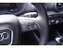 Audi Q2 35 TFSI Advanced Navi Virtual Cockpit Verwarmbare stoelen Clima 2 zones DAB-ontvangst keyless entry/start Camera 17"-lmv met 4-seizoenen banden Adaptive cruise afneembare trekhaak PDC v+a Apple-carplay stuurbediening