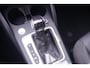 Audi Q2 35 TFSI Advanced Navi Virtual Cockpit Verwarmbare stoelen Clima 2 zones DAB-ontvangst keyless entry/start Camera 17"-lmv met 4-seizoenen banden Adaptive cruise afneembare trekhaak PDC v+a Apple-carplay stuurbediening