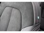 Volvo XC40 B3 Mild Hybrid Ultra Dark Black Edition | Lighting Pack | Verwarmbare Voorruit | Panoramisch Schuif-/Kanteldak | Trekhaak Semi Elektrisch Inklapbaar | Harman/Kardon | Elektrisch Verstelbare Stoelen Met Memory | Keyless | Elektrische Achterklep | 20-Inch Lichtmetalen | Verwarmbare Voorstoelen | Stuurverwarming | Adaptieve Cruise Control | Pilot Assist | Visual Park Assist incl. 360° Camera |