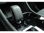 Volvo XC40 B3 Mild Hybrid Ultra Dark Black Edition | Lighting Pack | Verwarmbare Voorruit | Panoramisch Schuif-/Kanteldak | Trekhaak Semi Elektrisch Inklapbaar | Harman/Kardon | Elektrisch Verstelbare Stoelen Met Memory | Keyless | Elektrische Achterklep | 20-Inch Lichtmetalen | Verwarmbare Voorstoelen | Stuurverwarming | Adaptieve Cruise Control | Pilot Assist | Visual Park Assist incl. 360° Camera |
