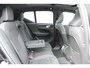 Volvo XC40 B3 Mild Hybrid Ultra Dark Black Edition | Lighting Pack | Verwarmbare Voorruit | Panoramisch Schuif-/Kanteldak | Trekhaak Semi Elektrisch Inklapbaar | Harman/Kardon | Elektrisch Verstelbare Stoelen Met Memory | Keyless | Elektrische Achterklep | 20-Inch Lichtmetalen | Verwarmbare Voorstoelen | Stuurverwarming | Adaptieve Cruise Control | Pilot Assist | Visual Park Assist incl. 360° Camera |