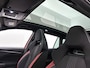 Skoda Kamiq 1.0 TSI Monte Carlo Automaat / Verwarmbare voorstoelen/ Navigatie pakket/ Panorama dak