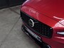 Volvo V60 2.0 T8 Long Range Hybrid AWD Plus Dark | SOH 97,5% | Panodak | H&K | Pilot Assist | 19 inch | NL Auto |