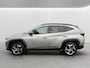 Hyundai Tucson 1.6 T-GDI 265pk PHEV Comfort Smart 4WD | Climate | Camera | Carplay | Keyless | Navigatie | Full - Led | Elek. Klep | Winterpakket | 19" Lichtmetaal | Krell Audio | Digitale Cockpit | Parkeer Assistent | Adapt. Cruisecontrol