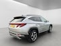 Hyundai Tucson 1.6 T-GDI 265pk PHEV Comfort Smart 4WD | Climate | Camera | Carplay | Keyless | Navigatie | Full - Led | Elek. Klep | Winterpakket | 19" Lichtmetaal | Krell Audio | Digitale Cockpit | Parkeer Assistent | Adapt. Cruisecontrol