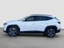 Hyundai Tucson 1.6 T-GDI 265pk PHEV Comfort Smart 4WD | Climate | Camera | Carplay | Keyless | Navigatie | Full - Led | Elek. Klep | Winterpakket | 19" Lichtmetaal | Krell Audio | Digitale Cockpit | Parkeer Assistent | Adapt. Cruisecontrol