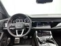 Audi Q8 60 TFSI e quattro Pro Line S Competition 490 PK | S-line | 360 Camera | Panoramadak | Vierwielbesturing | Bang & Olufsen Advanced 3D | Climate Control | Navigatie | Trekhaak | Stoelverwarming voor en achter | Lichtmetalen velgen | SQ8 Diffusor |
