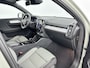 Volvo XC40 T4 Recharge Plus Bright | 18" | Elektr. verst. Stoelen | Adaptieve Cruise | BLIS | Keyless | Stoel/Stuurverwarming | Elektrische Achterklep | Parkeercamera | Parkeerverwarming