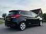 Kia Carens 1.6 GDi Business Pack | 1e Eigenaar | Camera | 7 Persoons | Navi | Clima | 16" Velgen | PDC | Cruise | 6 Versnellingen