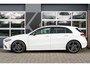 Mercedes-Benz A-klasse 180 Business Solution AMG | Panorama | Widescreen Display | Camera | Night Package | Sfeerverlichting | Memory | LED |