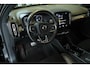 Volvo XC40 T2 R-Design | Adaptieve cruise control | High Performance audio | Achteruitrijcamera | Keyless Entree | | BLIS | Parkeersensoren voor + achter |