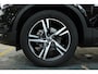 Volvo XC40 T2 R-Design | Adaptieve cruise control | High Performance audio | Achteruitrijcamera | Keyless Entree | | BLIS | Parkeersensoren voor + achter |